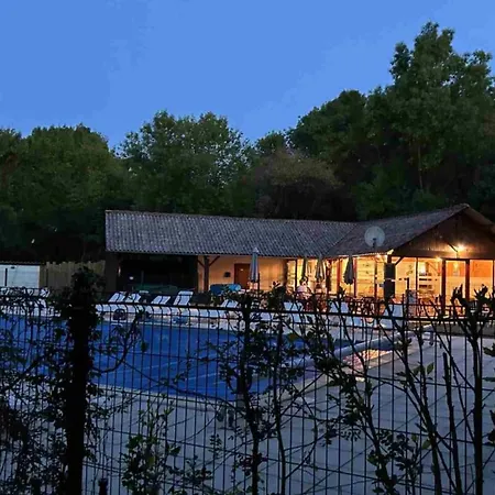 Mobil - Animaux Admis - 6 Pers. - Api-1-52-2242 Kamp alanı